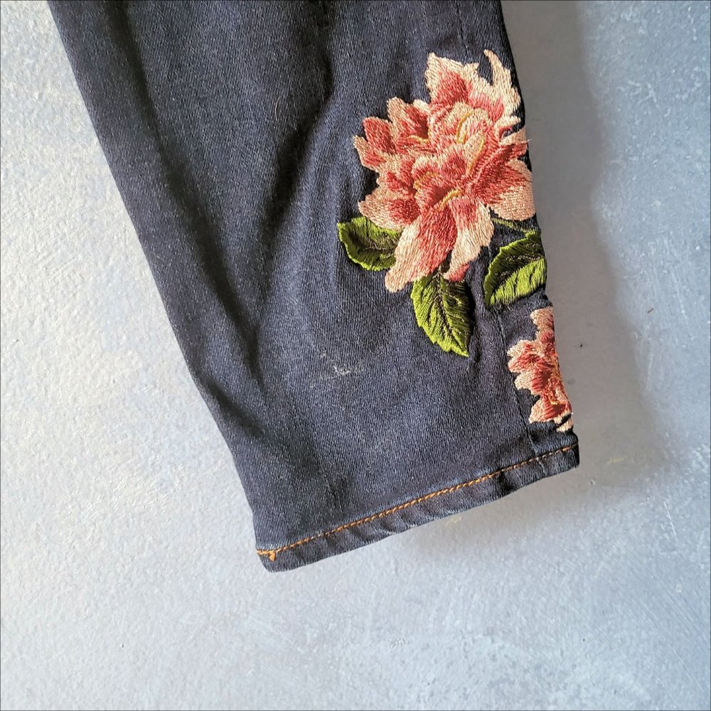 Jen7 by 7 For All Mankind Embroidered  Ankle Jeans - Picture 10 of 11